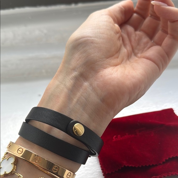 Salvatore Ferragamo Black Leather Wrap Bracelet Bracelet - Picture 3 of 3